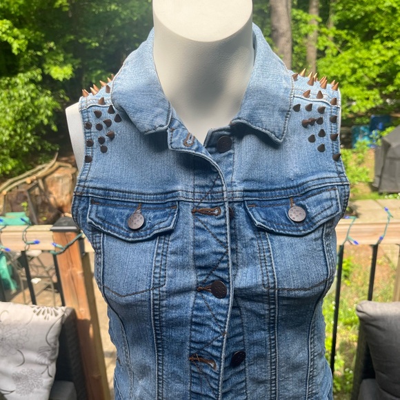 Studded jacket - Picture 2 of 9